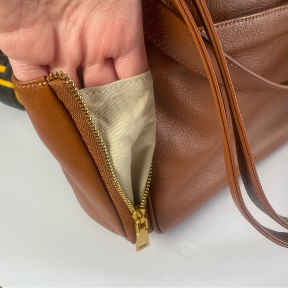 Share Minooy Hera Crossbody Tote Shoulder Bag Caramel Color 6.6L Soft Leather - Picture 15 of 16